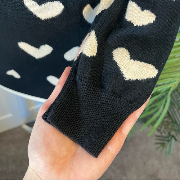 🤍Lauren Conrad Heart Sweater - Picture 5 of 8